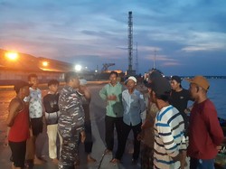 Sampan Nelayan Terhimpit Kapal-Dermaga di Belawan, 1 Orang Tewas