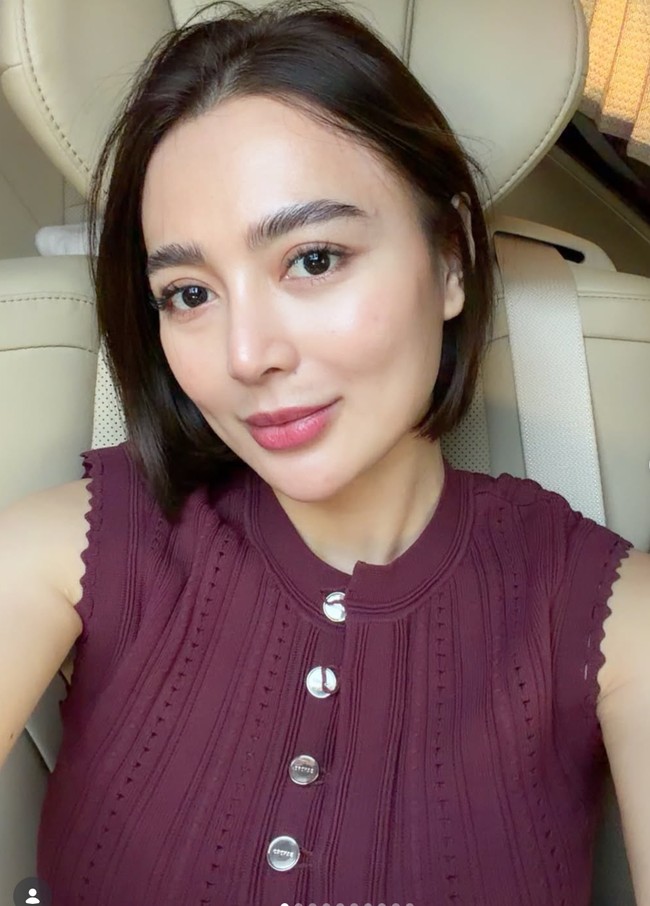 Wika Salim juga diketahui menjalani oplas untuk memancungkan bagian hidungnya. Kini ia terlihat makin cantik dengan hidung mancung. Foto: Instagram