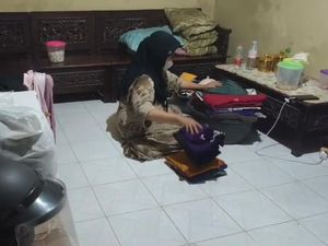 Calon Jemaah Haji Lamongan Ini Gagal Berangkat Padahal Sudah Lunas