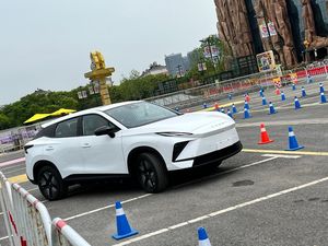 Kesan Singkat Jajal Chery E5 Facelift, Ubahannya Masif!