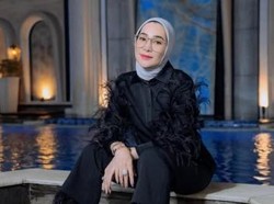 Fitri Salhuteru Semangati Erin Hadapi Laporan Dugaan Penganiayaan
