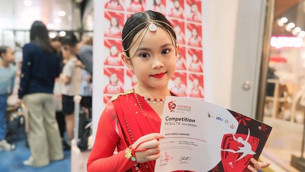 Yeay! Fitri Tropica Terharu Sada Raih Medali Perak Kejurnas Ice Skating