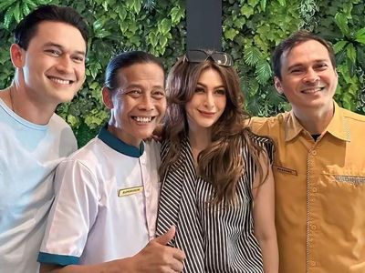 Diana Pungky Bikin Salfok di Kopdar Pemain Jinny Oh Jinny