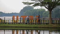 Parkir Liar Dikeluhkan Wisatawan di Setu Babakan, Pengelola Buka Suara