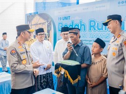 Kapolda Sumsel Resmikan Bedah Rumah di Musi Rawas, Warga Apresiasi Beri Gethuk