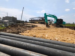 Dukung Percepatan Sekolah Rakyat, KemenPU Pasang Jembatan Bailey di Brebes