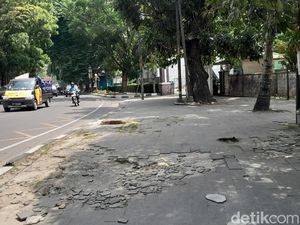 Warga Keluhkan Trotoar Hancur di Jalan Imam Bonjol Medan, Ini Kata Dinas SDABMBK