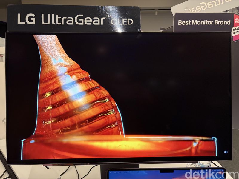LG UltraGear 27GX704A-B