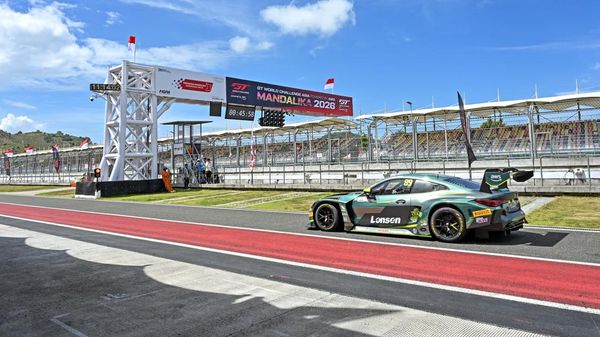 Mandalika Bersiap! Pembalap Jajal Mobil Jelang GT World Challenge Asia 2026