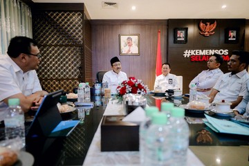 Mensos Gus Ipul Tekankan Setiap Desa Harus Punya Operator Data