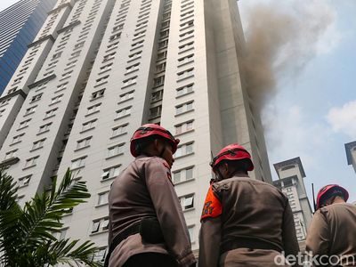 Potret Apartemen di Tanjung Duren Jakbar Kebakaran