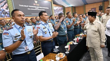 Prabowo Beri Taklimat ke 1.500 Komandan Satuan TNI, Serukan Soliditas