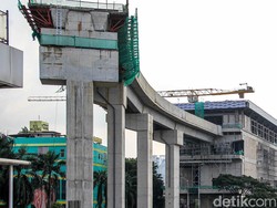 Video: Uji Coba LRT Rute Velodrome-Pasar Pramuka