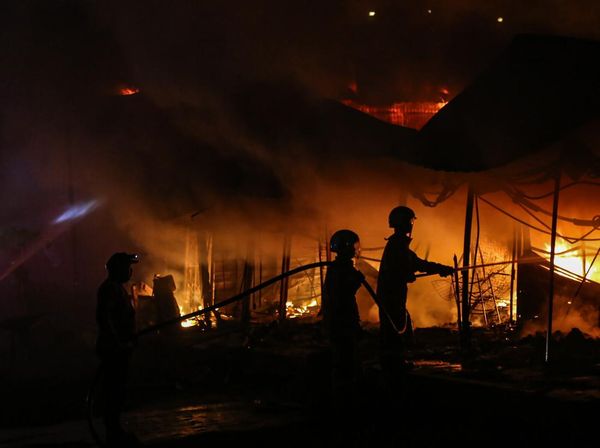 Si Jago Merah Ngamuk di Pasar Kanjengan, Ratusan Kios Hangus