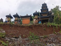 Tembok Penyengker Pura di Karangasem Jebol Usai Diguyur Hujan Deras