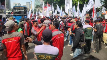 Kawal Aksi Buruh di Depan DPR, Polisi Tegaskan Pengamanan Humanis