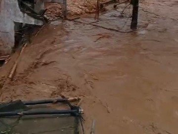 Banjir Bandang Rendam 35 Rumah di Cianjur, 60 KK Mengungsi