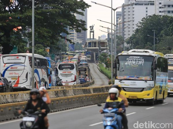 Imbas Mayday, Layanan TransJakarta Sempat Ditutup Sementara
