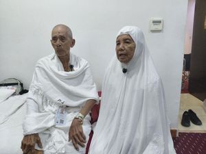 Kisah Mbah Taruno Jual Ternak Demi Haji, Kini Tiba di Makkah