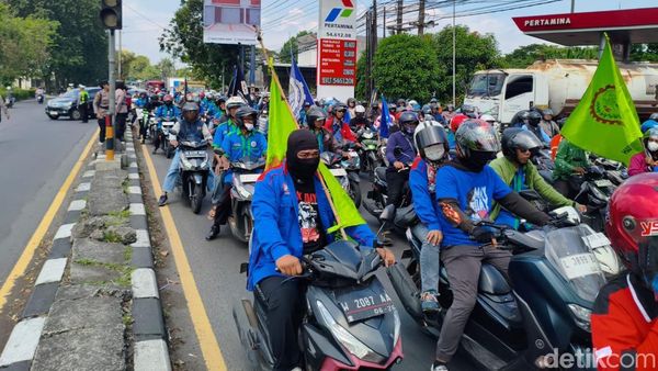 Massa Buruh Sidoarjo Bergerak ke Surabaya Aksi May Day 2026