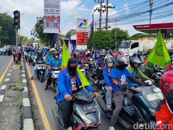 Massa Buruh Sidoarjo Bergerak ke Surabaya Aksi May Day 2026