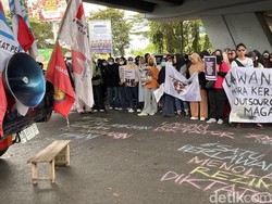 Massa Demo Hari Buruh Padati Flyover Makassar, Arus Lalin Masih Lancar