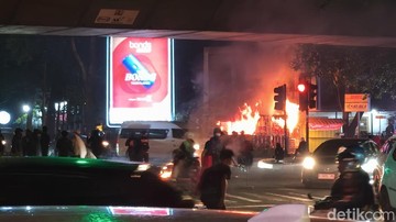 May Day 2026 di Bandung Ricuh, Polisi Pastikan Pelaku Bukan dari Massa Buruh