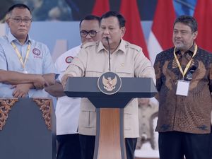 Video Prabowo Sapa Pramono di May Day: Bowonya Sama, Partainya Lain Gapapa