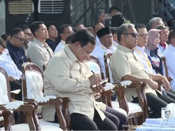 Momen Prabowo Mencatat saat Buruh Sampaikan Aspirasi Daycare hingga Rumah