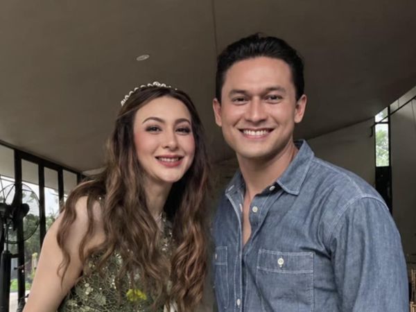 Potret Diana Pungky Bareng Bintang Jinny Oh Jinny, Bak Princess Bergaun Hijau