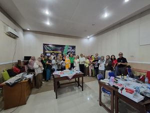 Ikatan Alumni SMAN 37 Jakarta Latih UMKM Baca Risiko & Kelola Keuangan