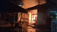Mes Guru di SDN 2 Tinga-Tinga Buleleng Ludes Dilalap Api