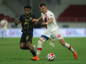 Hasil Super League: 10 Pemain Malut United Bantai Persis Solo 5-2
