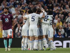 Hasil Liga Inggris: Sikat Burnley 3-1, Leeds Terus Jauhi Zona Degradasi
