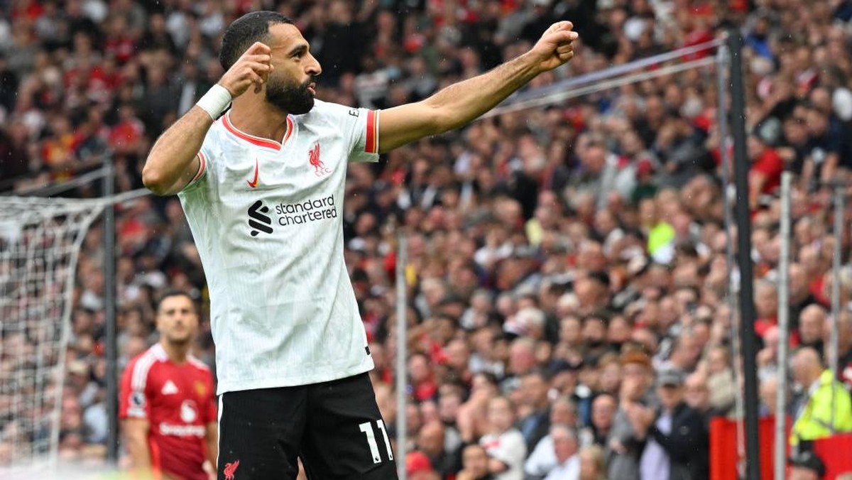 Mohamed Salah mencetak dua gol saat Liverpool melibas Manchester United di Old Trafford musim lalu. (Liverpool FC via Getty Images/John Powell)