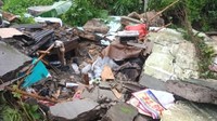Wanita Paruh Baya Tewas Tertimpa Tembok Roboh di Bogor