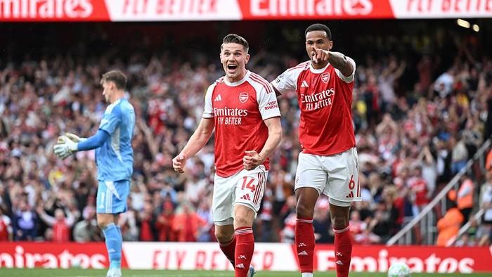 Arsenal semakin dekat dengan gelar juara Liga Inggris musim ini.