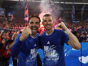Edin Dzeko Masih Tajam di Usia 40, Bawa Schalke Promosi ke Bundesliga!