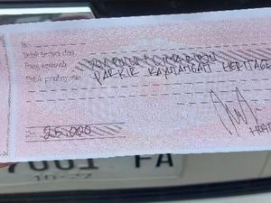 Wisatawan Sambat Kena Getok Parkir Kayutangan Malang Rp 25 Ribu