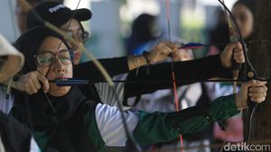 Melihat Keseruan Latihan Komunitas Panahan di Jakarta