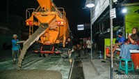Ramai Aksi Warga Perbaiki Sendiri Jalanan, Padahal Sudah Bayar Pajak Kendaraan