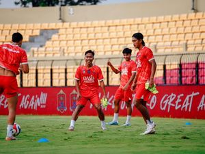 Carlos Franca Absen Bela Persijap Hadapi Persija Besok
