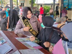 Inovasi Satlantas Polresta Sidoarjo Hadirkan Petugas Pendamping di Samsat