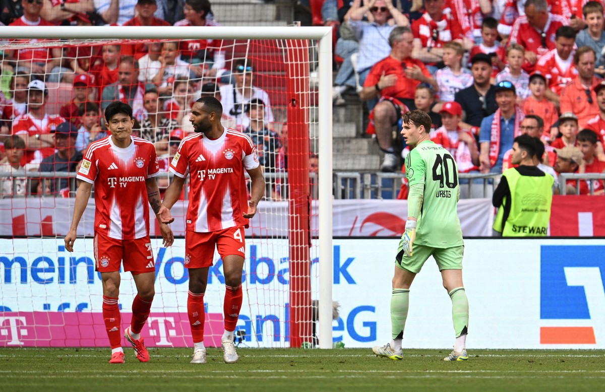 Pertahanan Bayern Munich rapuh. (Foto: REUTERS/Angelika Warmuth)