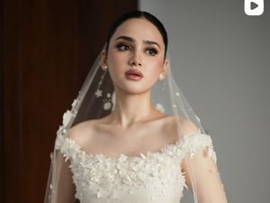 Pesona Syifa Hadju Resepsi di Bali, Pakai Gaun dengan Ribuan Bunga Handmade