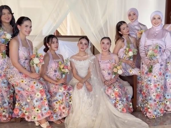 Tampilan Dreamy Bridesmaid Syifa Hadju di Bali Pakai Gaun Pink Bertabur Bunga