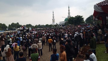 Bupati Bogor Temui Pendemo, Janji Minta Pemprov Buka Lagi Tambang Berizin
