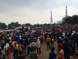 Bupati Bogor Temui Pendemo, Janji Minta Pemprov Buka Lagi Tambang Berizin