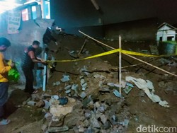 Tembok Perumahan 2,5 Meter di Cianjur Longsor, 1 Orang Tewas