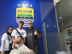 Ganjaran Manis Penjual Awug Usai Nazar Persib Menang Jadi Viral